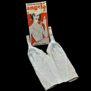 Vintage Angela Long Bra White Bustier 34B Style P570 with Original Box